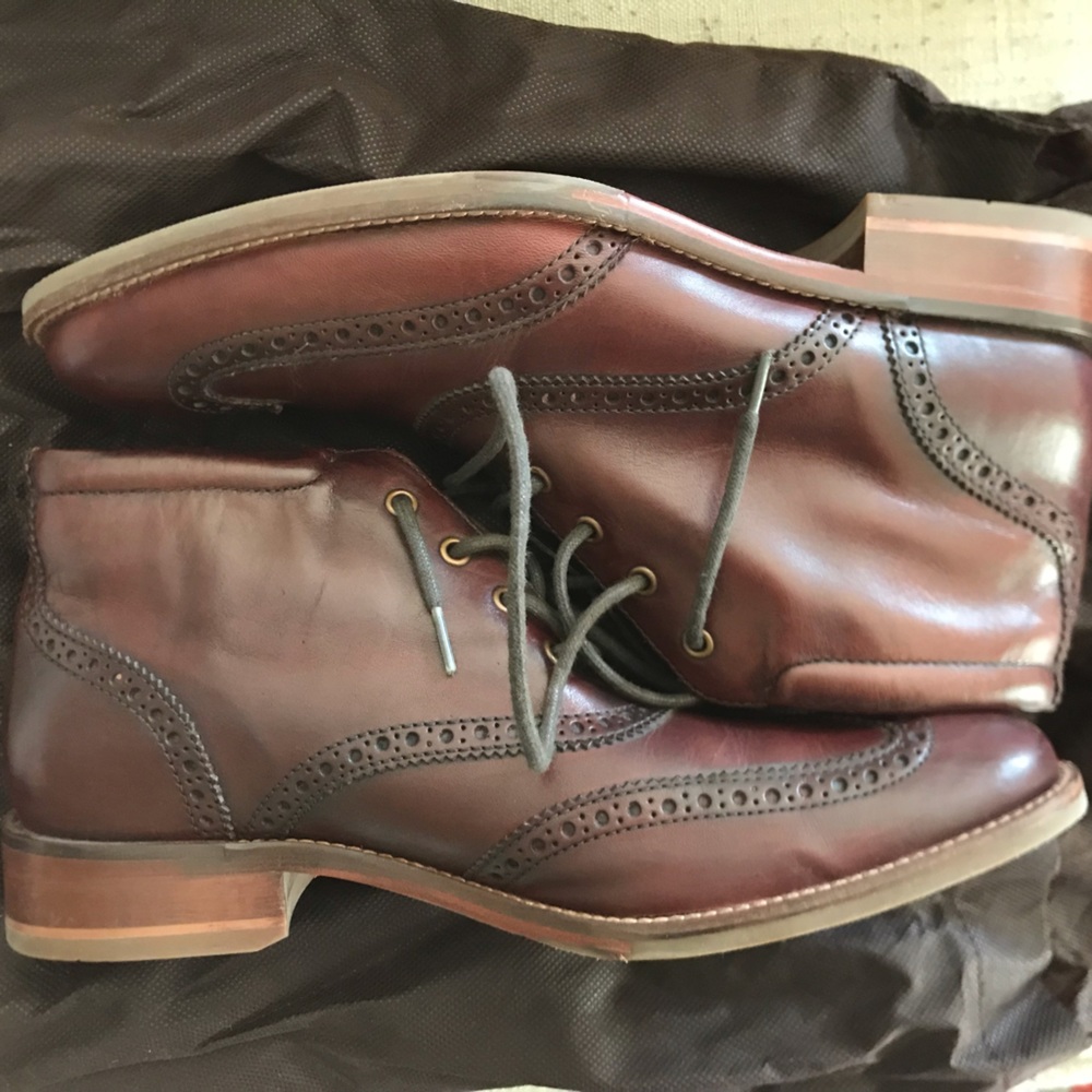 Mens Cole Haan chukka boots sz 8M dark brown